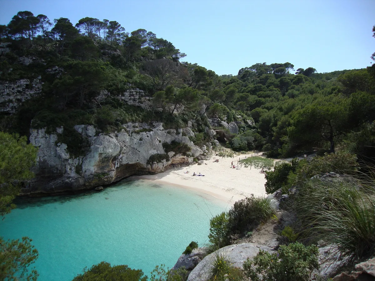 Spiaggia di Cala Macarella, Ciutadella de Menorca, Balearic Islands, Spagna — 4