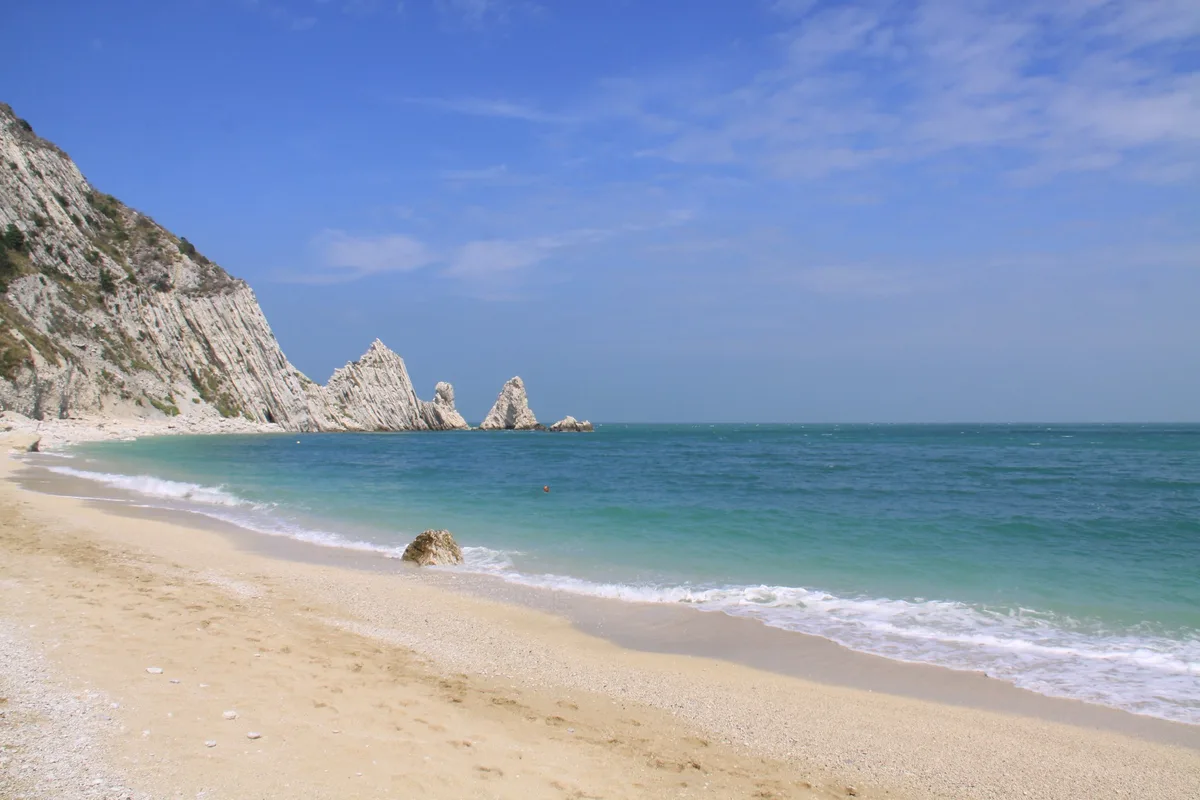 Due Sorelle Beach, Sirolo, Marche, Italy — 5