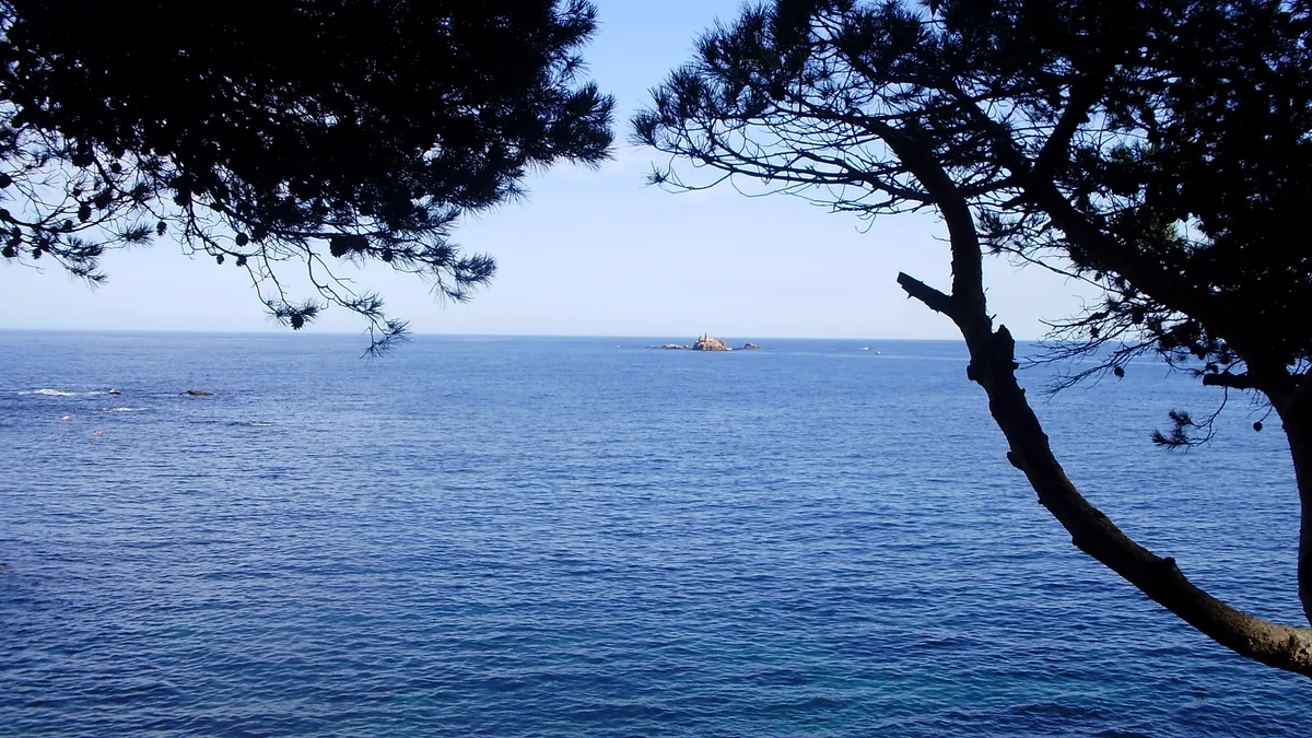 Cala Estreta, Palamós, Catalonia, España — 3