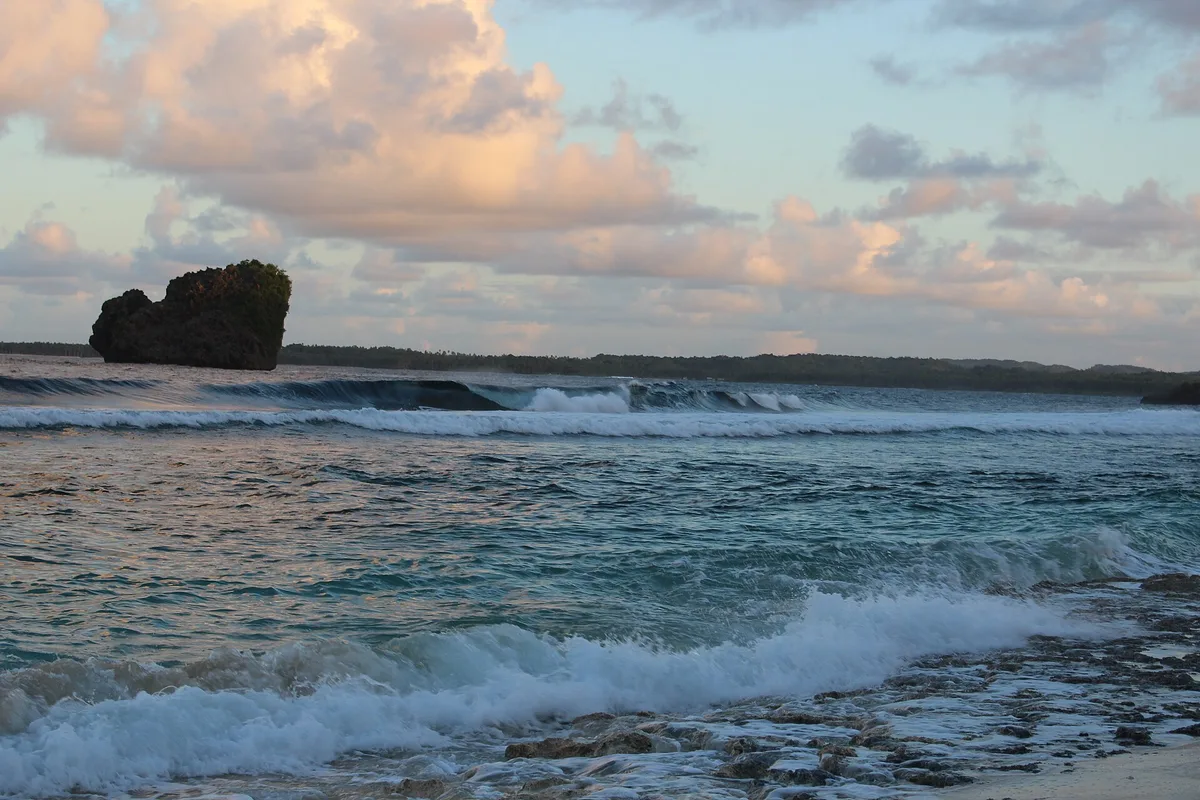 Plage de Magpupungko, Pilar, Caraga, Philippines — 3