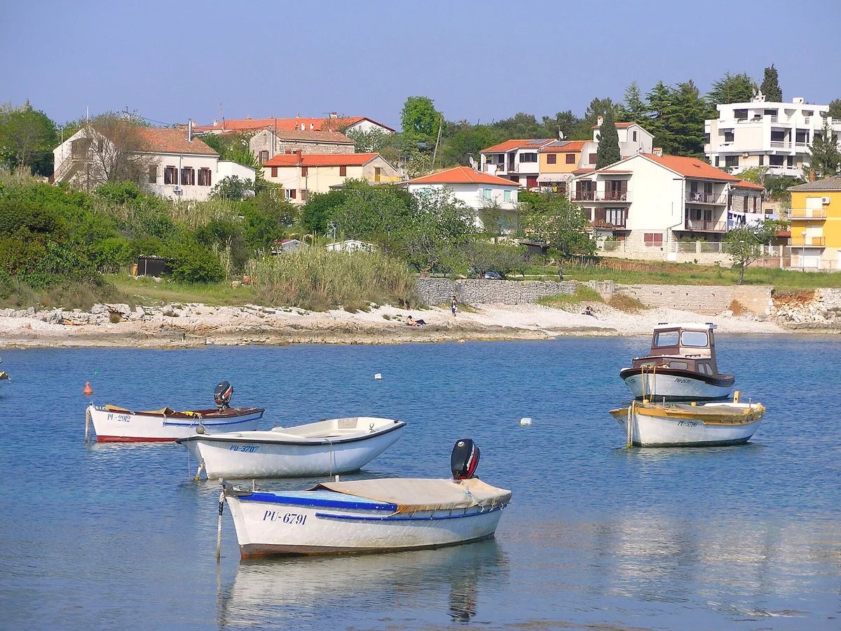 Plage de Stoja, Pula, Istria, Croatie — 3
