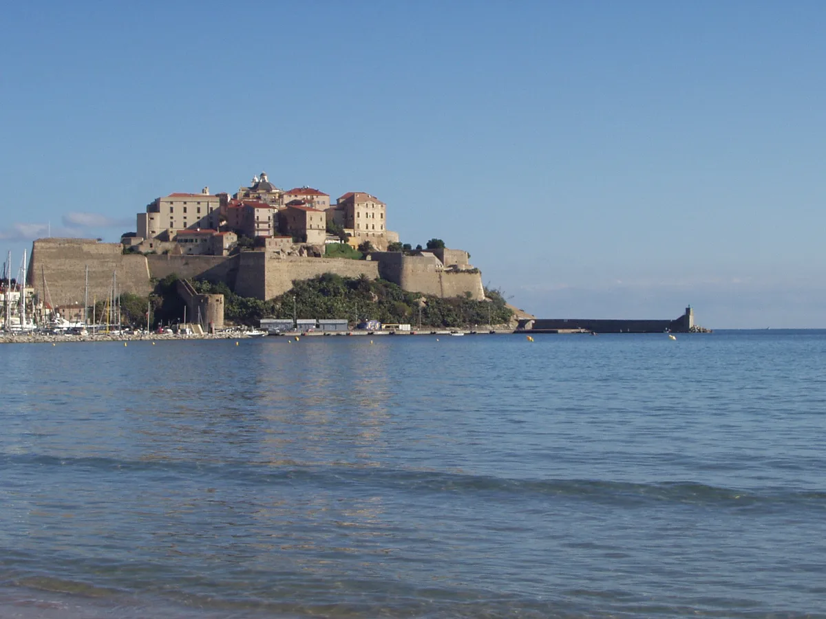 Playa de Calvi, Calvi, Corsica, Francia — 3