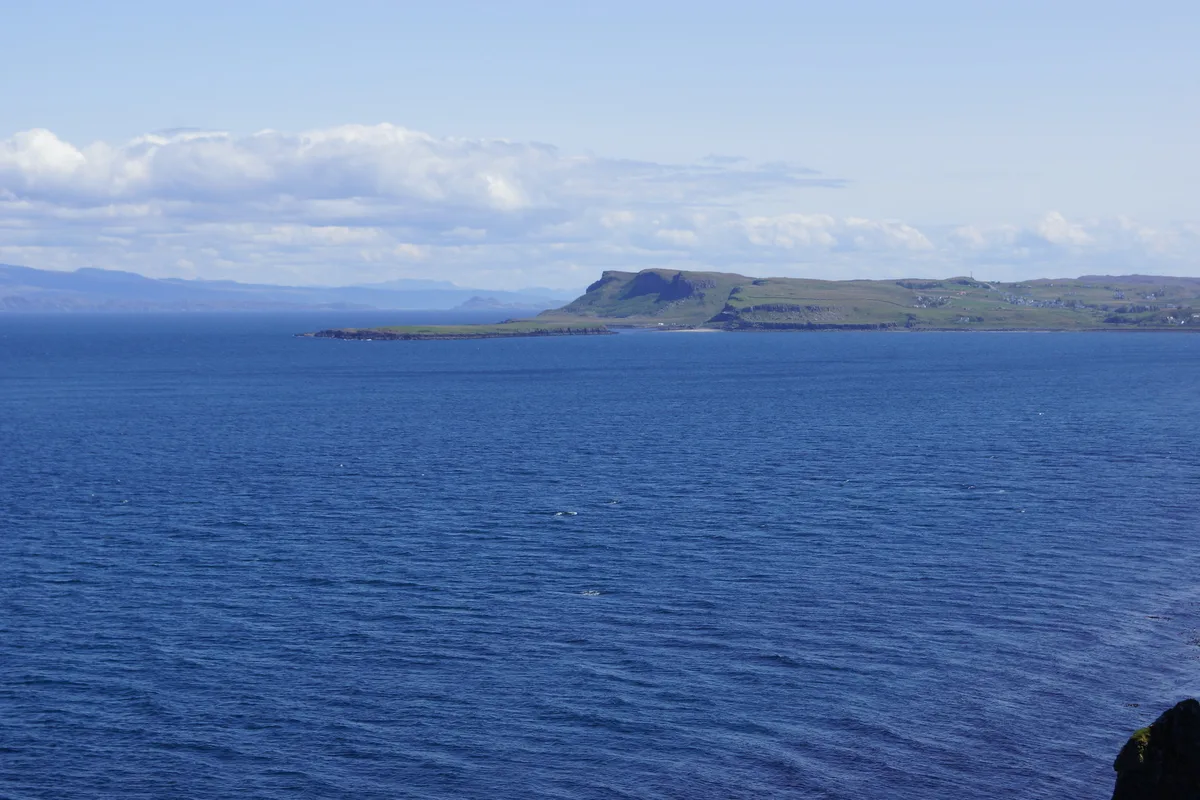 Camas Mòr Beach, Staffin, Scottish Islands, United Kingdom — 6