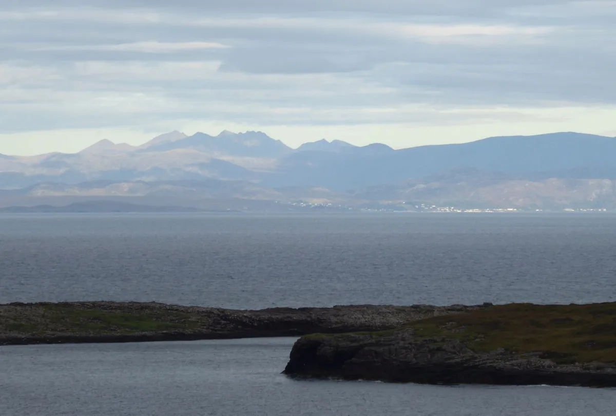 Camas Mòr Beach, Staffin, Scottish Islands, United Kingdom — 4