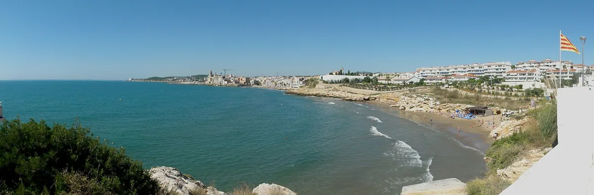 Platja dels Balmins, Sitges, Catalonia, España — 3