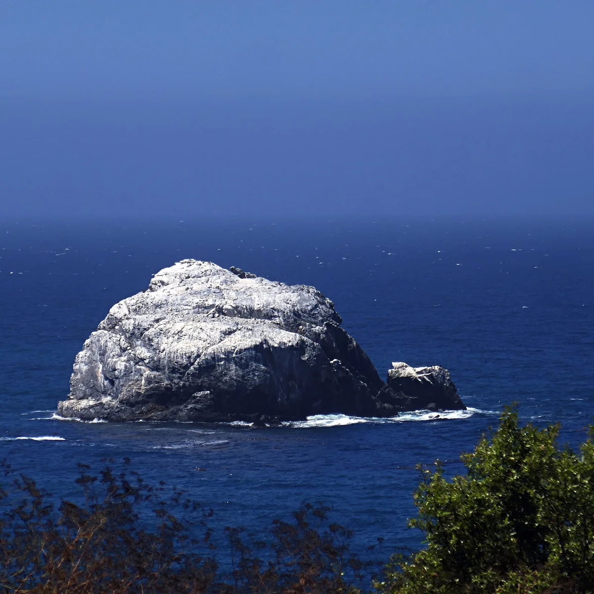 Plage de Jade Cove, Lucia, Monterey County, California Coast, États-Unis — 3