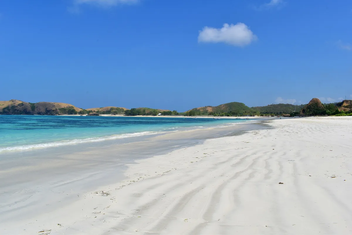 Plage de Tanjung Aan, Pujut, Lesser Sunda Islands, Indonésie — 2