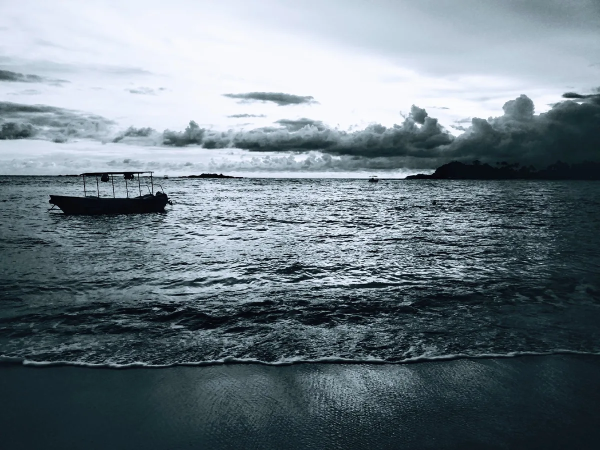 Unawatuna-Strand, Unawatuna, Southern Province, Sri Lanka — 4