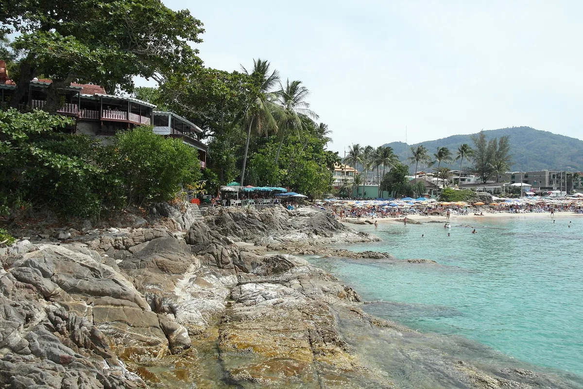 Spiaggia di Patong, Patong, Andaman Sea, Thailandia — 5
