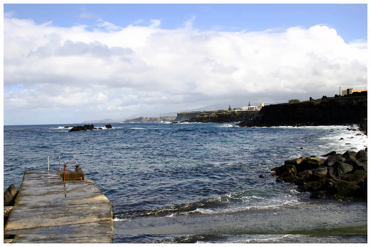 Plage de São Vicente Ferreira, Ponta Delgada, Azores, Portugal — 4