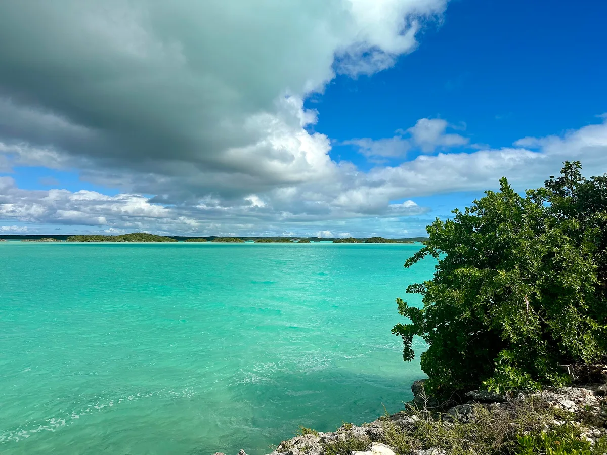 Chalk Sound-strand, Chalk Sound, Lucayan Archipelago, Turks and Caicos Islands