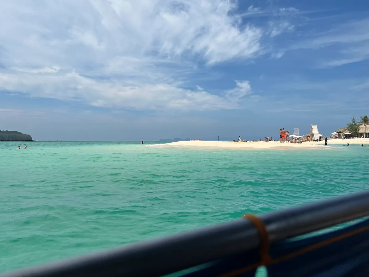 Spiaggia di Koh Klang, Ko Sarai, Andaman Sea, Thailandia — 4