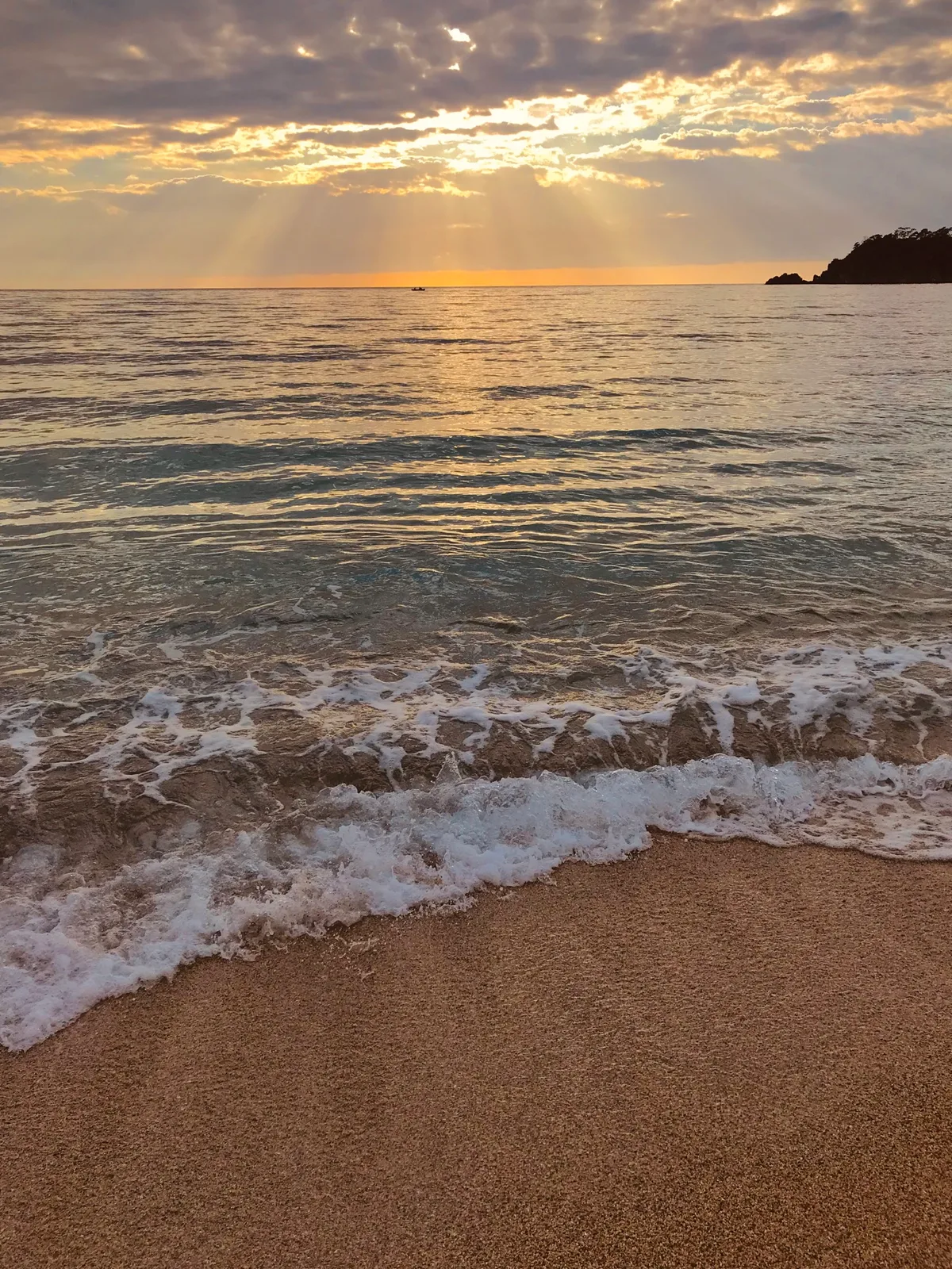 Ölüdeniz Beach, Fethiye, Turkish Riviera, Turkey — 4