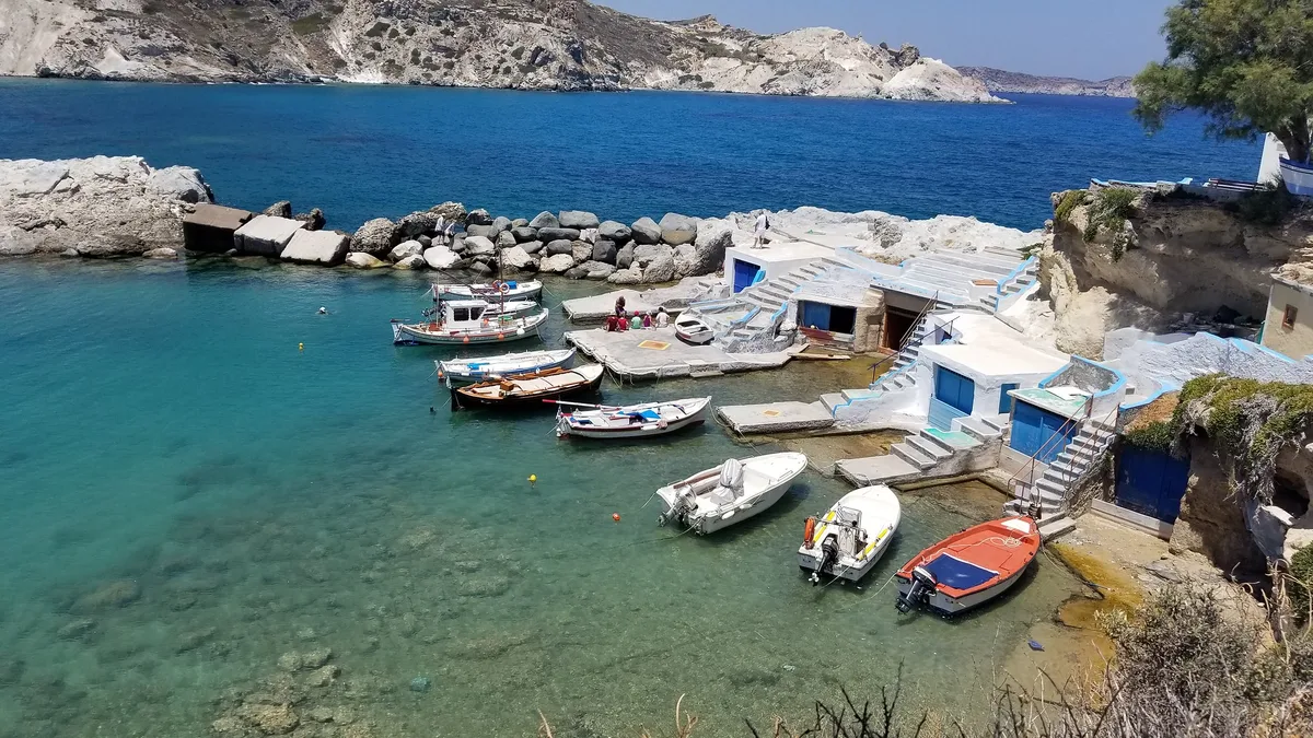 Playa de Mandrakia, Milos, Cyclades, Grecia — 4