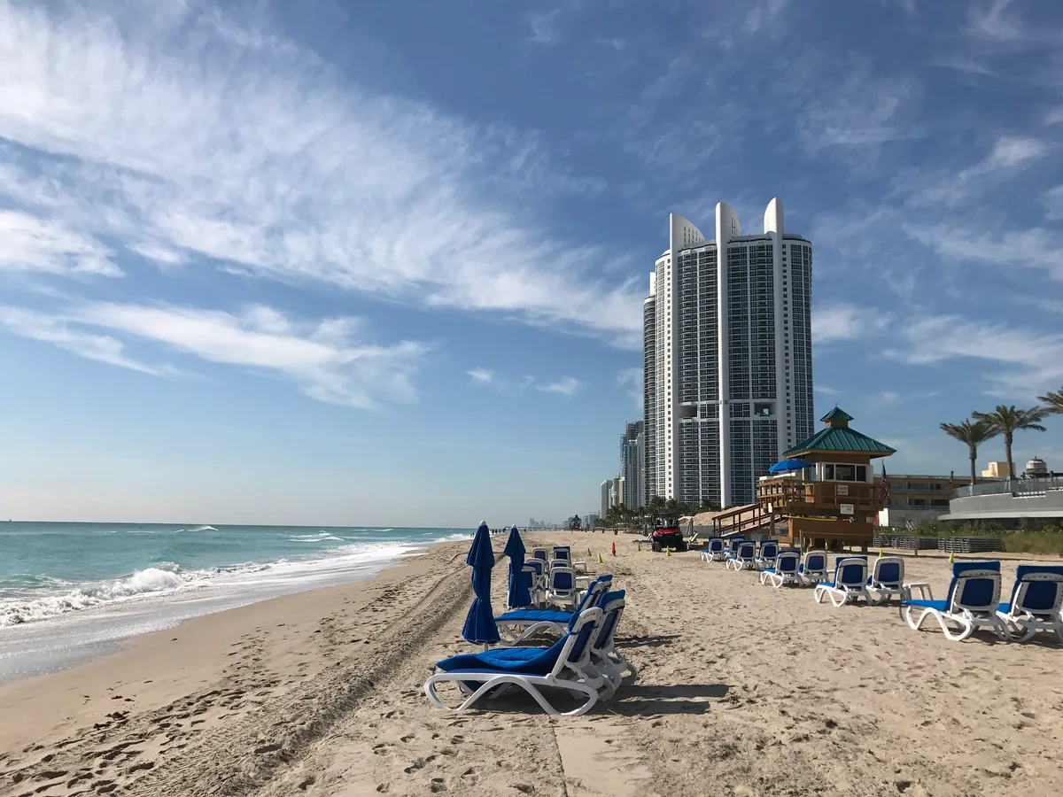 Plage de Sunny Isles, Sunny Isles Beach, Florida, États-Unis