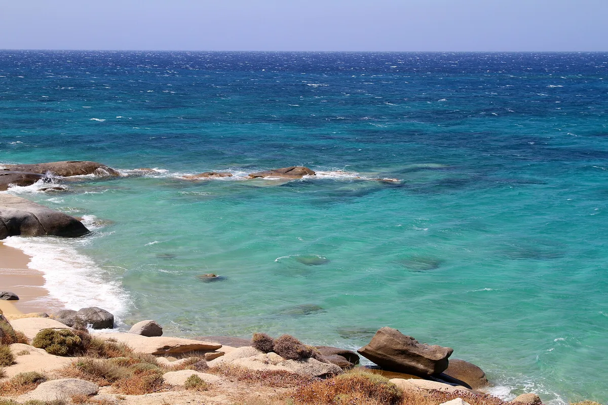 Plage de Psarou, Cyclades, Grèce — 4