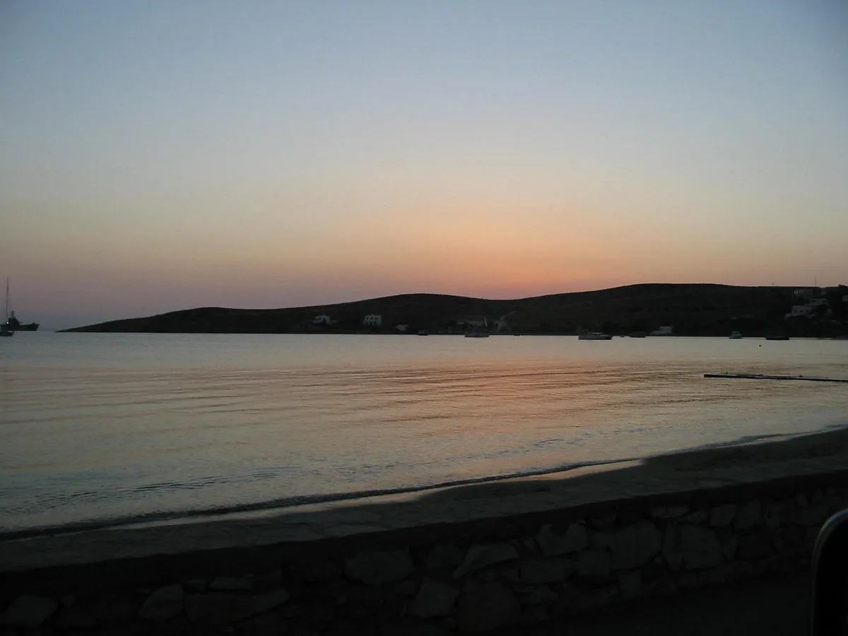 Spiaggia di Parikia, Parikia, Cyclades, Grecia — 4