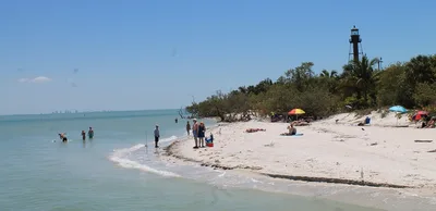 Lighthouse Beach, Sanibel, Florida, United States — 4
