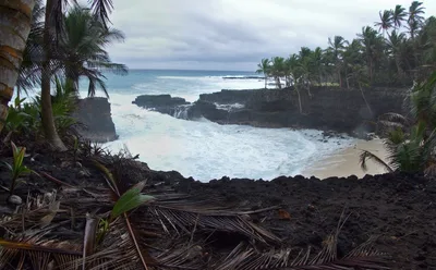 Ilhéu das Rolas Beach