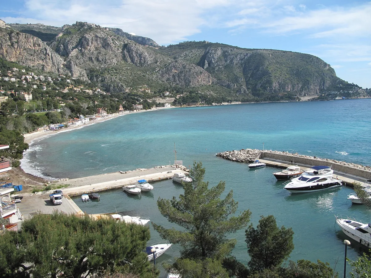 Plage d'Èze, Èze, Provence-Alpes-Côte d'Azur, France — 2