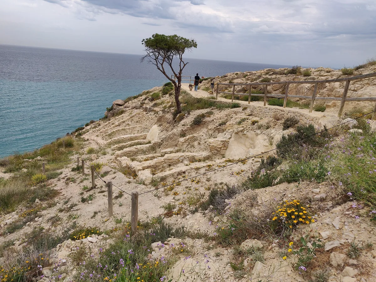 Platja del Paradís, Villajoyosa, Valencian Community, España — 4