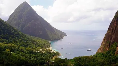 Plage de l'Anse des Pitons