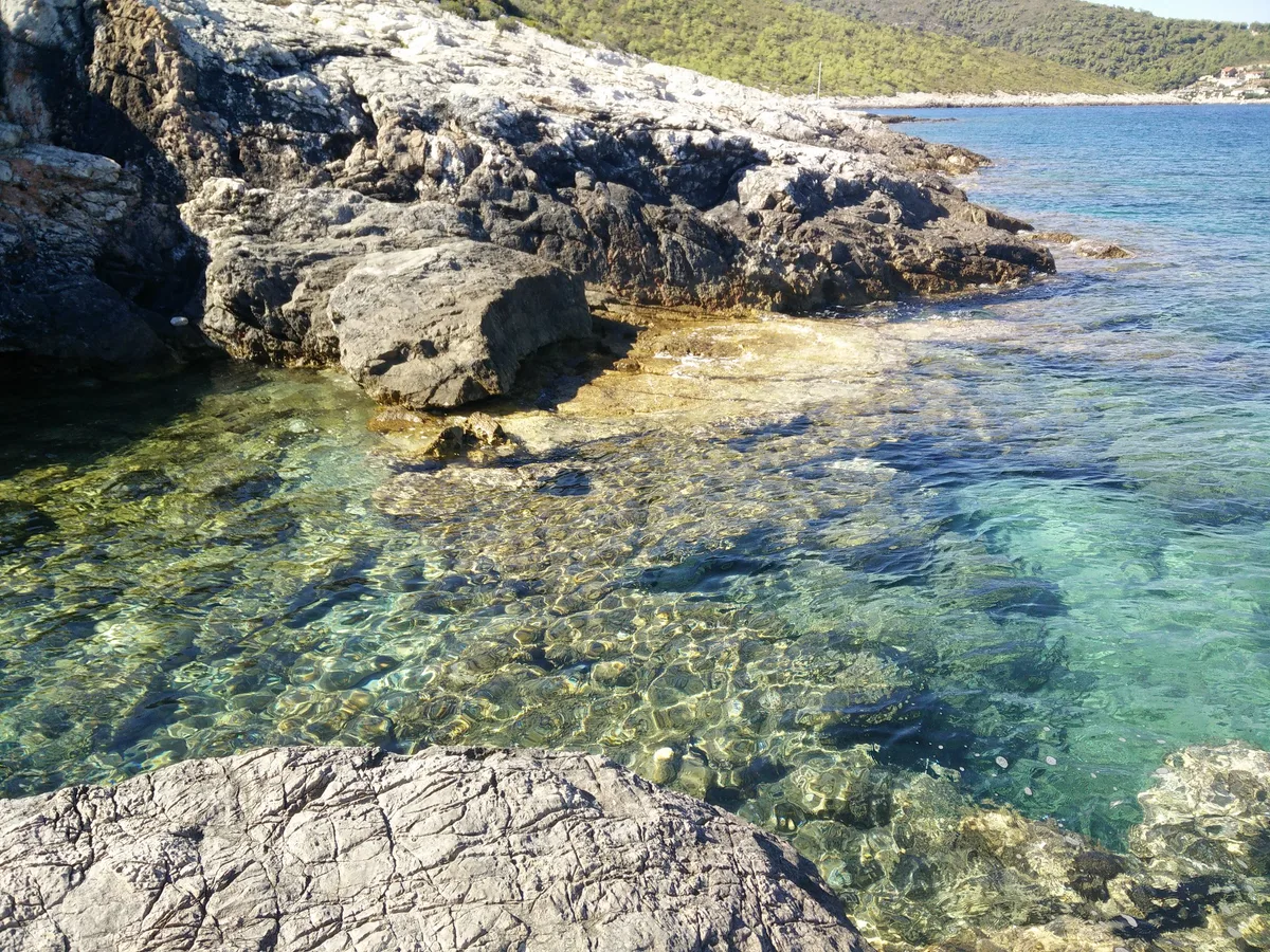 Plage de Zaglav, Vis, Dalmatia, Croatie
