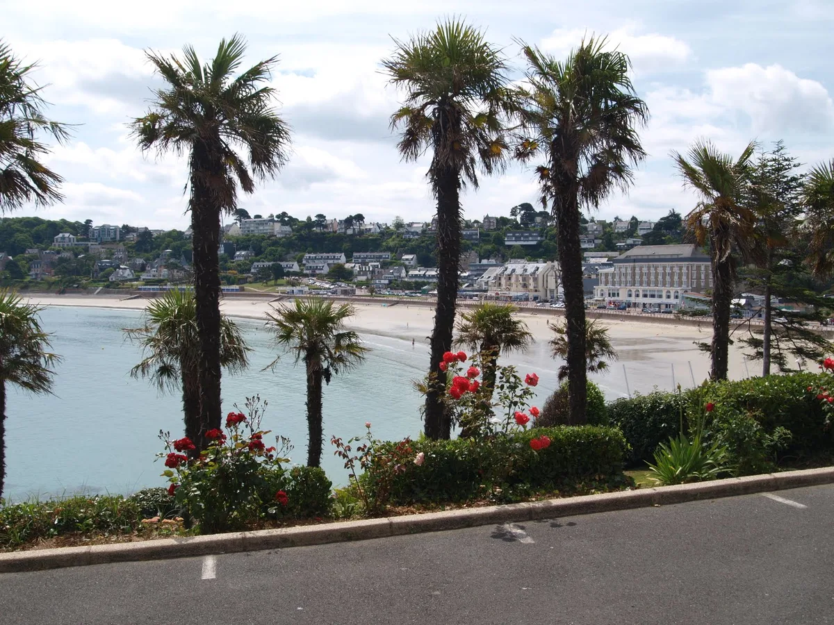 Trestraou-Strand, Perros-Guirec, Brittany, Frankreich — 5
