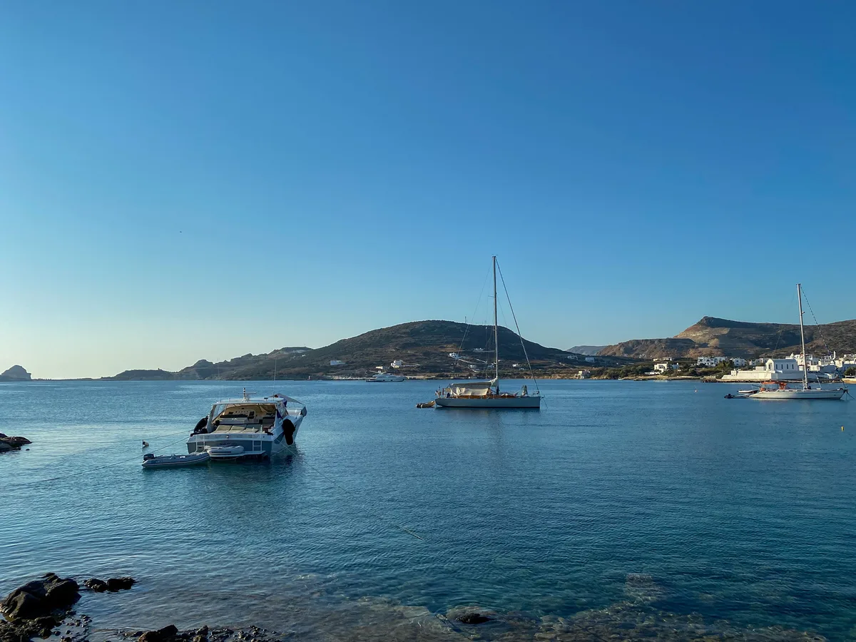 Playa de Pollonia, Milos, Cyclades, Grecia