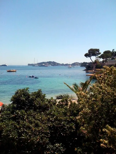 Beaulieu-sur-Mer Beach, Beaulieu-sur-Mer, Provence-Alpes-Côte d'Azur, France — 5