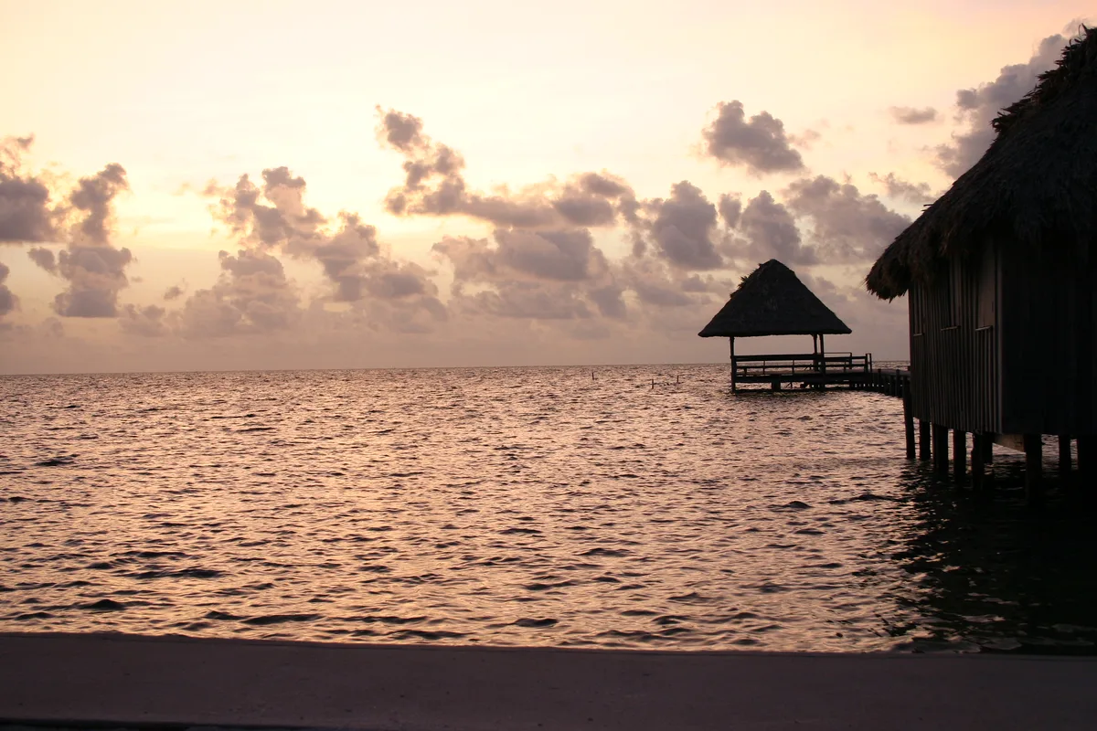 Mata Rocks Beach, San Pedro Town, Belize Cayes, Belize — 6