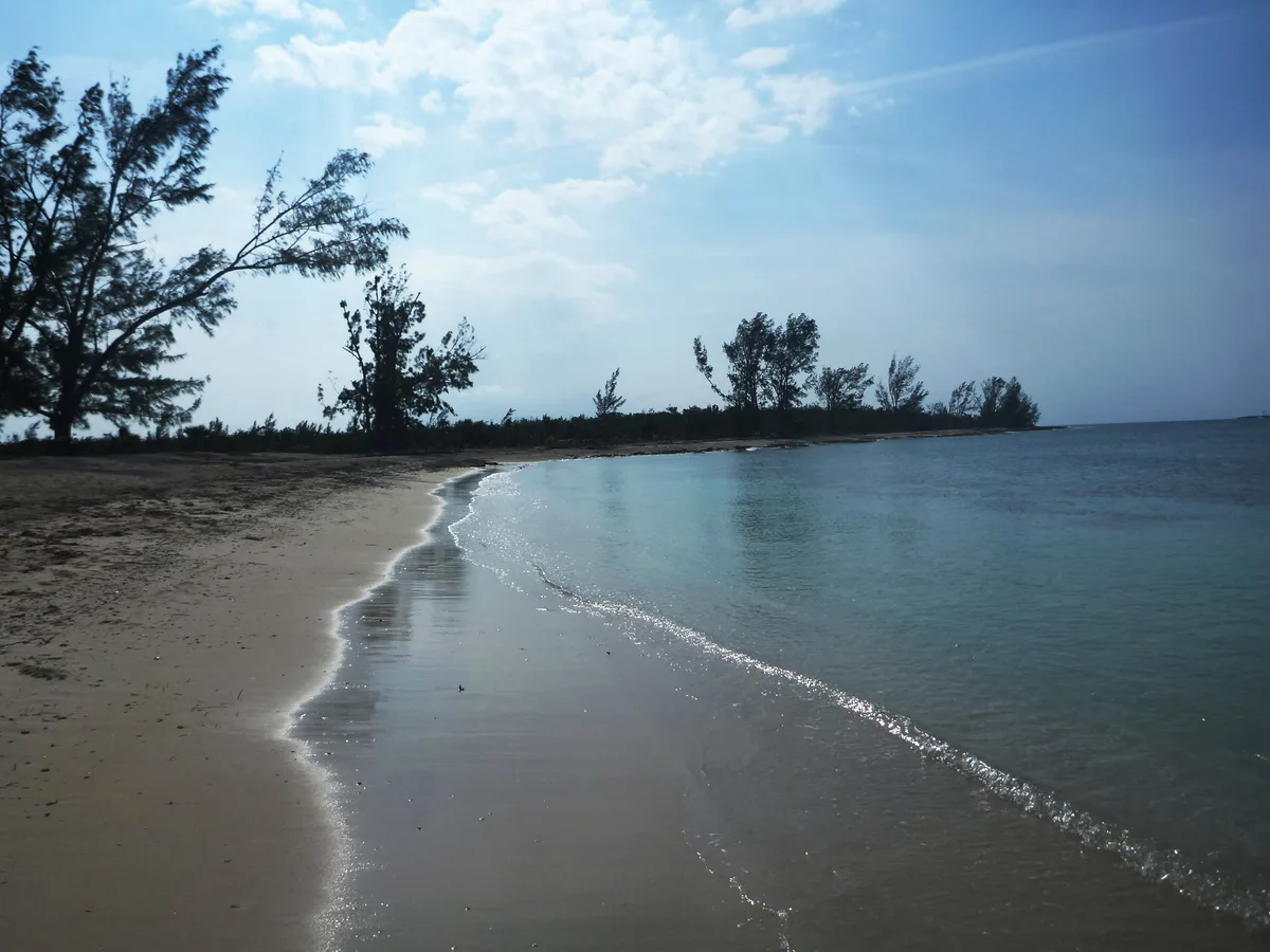 Jaws Beach, Nassau, Lucayan Archipelago, Bahamas — 5