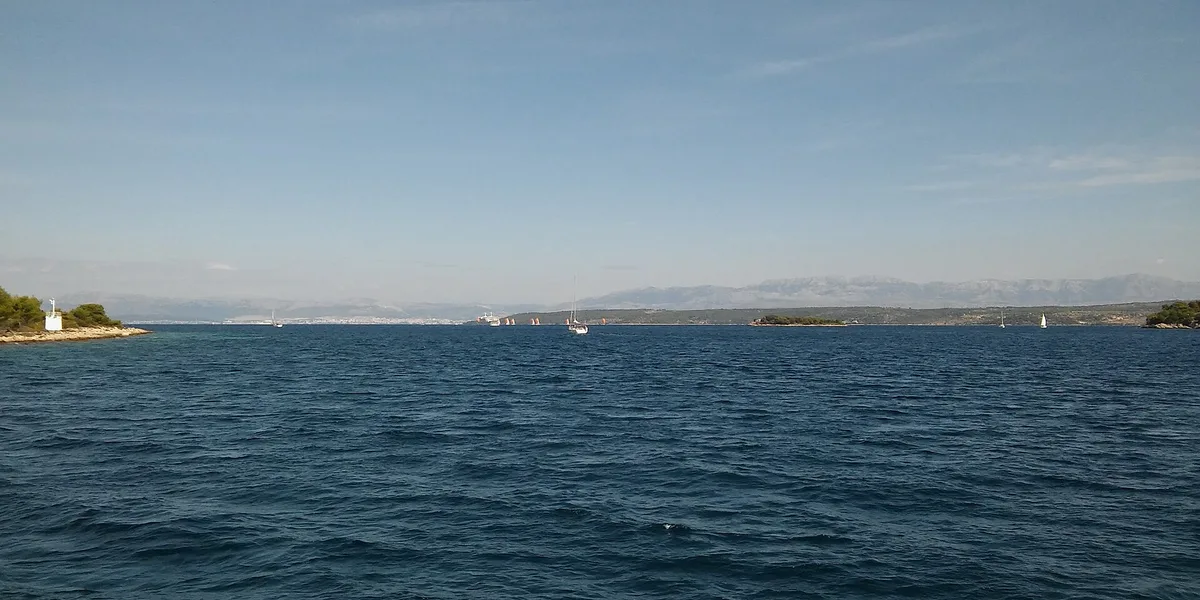 Playa de Splitska, Splitska, Adriatic Islands, Croacia — 4