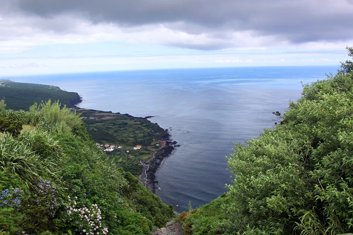 Plage des Flamengos, Flamengos, Azores, Portugal — 2