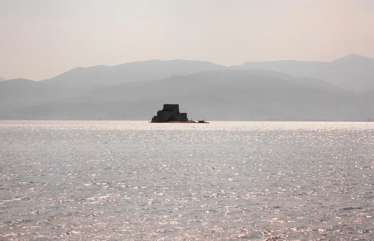 Neraki-Strand, Nafplio, Peloponnese, Griechenland — 3