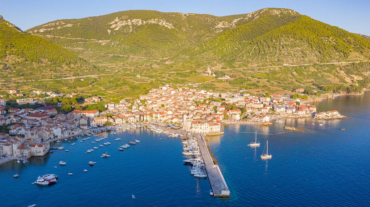 Plage de Srebrna, Komiža, Dalmatia, Croatie — 2