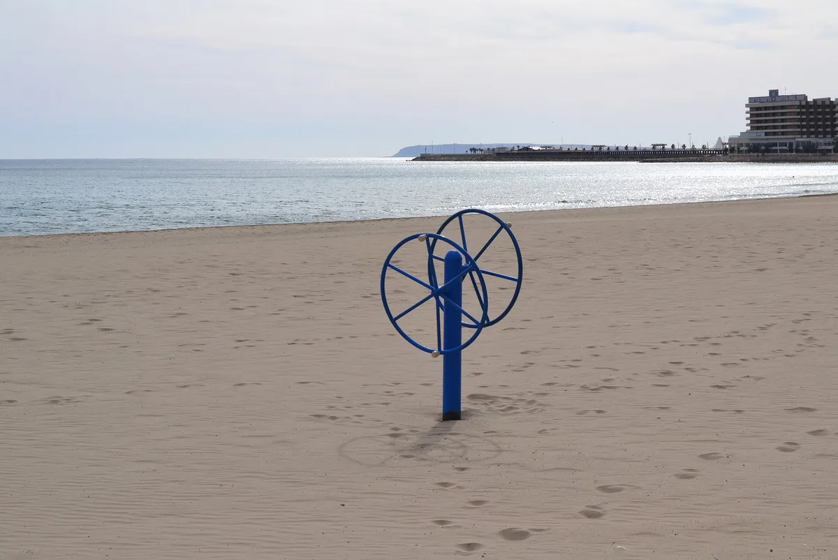 Platja del Postiguet, Alicante, Comunitat Valenciana, España — 4