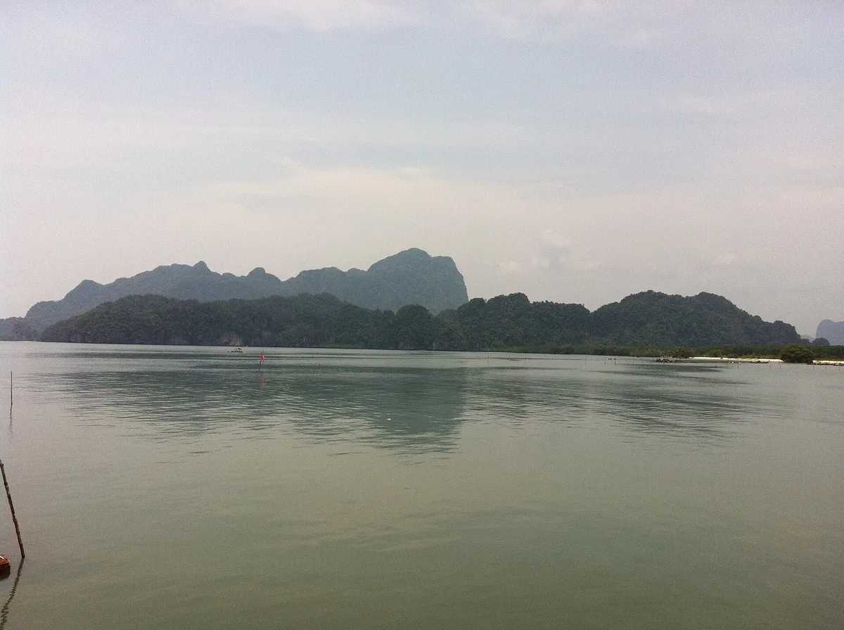 Khao Thong-Strand, Mueang Krabi, Andaman Sea Coast, Thailand — 5