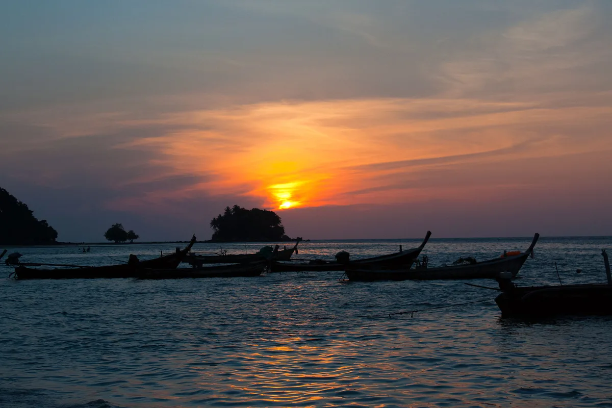 Nai Yang-Strand, Sakhu, Andaman Sea, Thailand — 2