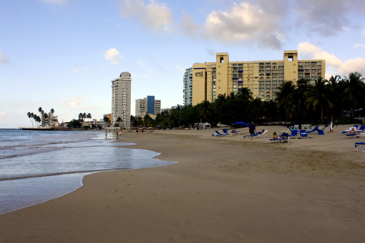Plage d'Isla Verde, Carolina, Greater Antilles, Puerto Rico — 6