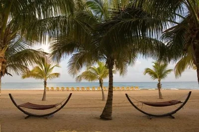 Plage d'Isla Verde, Carolina, Greater Antilles, Puerto Rico — 3
