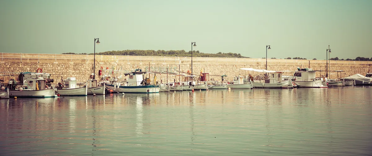 Plage de Cala Fornells, Es Mercadal, Balearic Islands, Espagne — 5