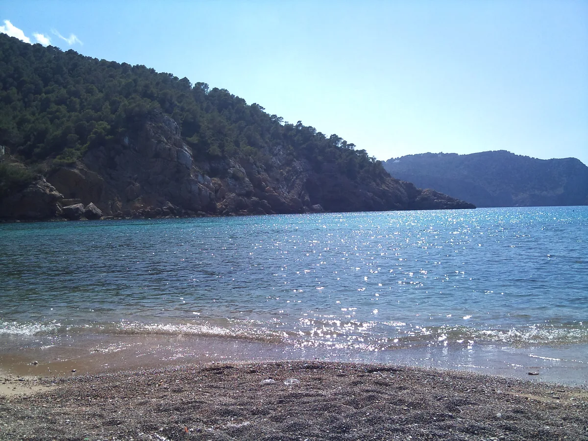 Cala Benirrás, Sant Joan de Labritja, Balearic Islands, España — 4