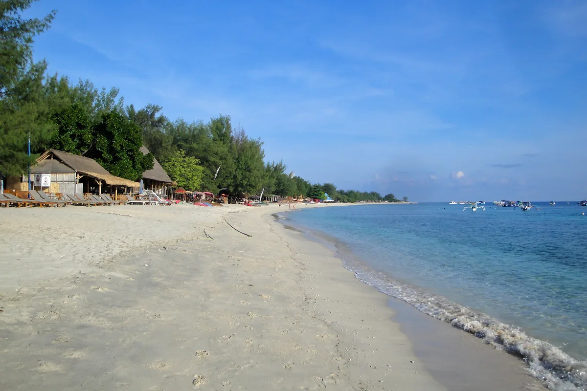 Plage de Bukit Gili Trawangan, Gili Indah, Lesser Sunda Islands, Indonésie — 2